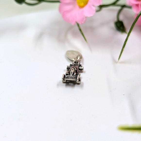 Race Car Vintage 925 Sterling Silver Signed Indianapolis Motor Pendant - Picture 3 of 6